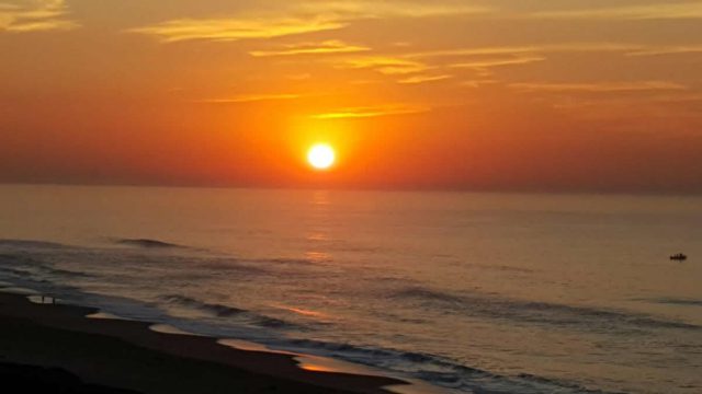 cabana mia luxury self catering accommodation amanzimtoti beach sunrise